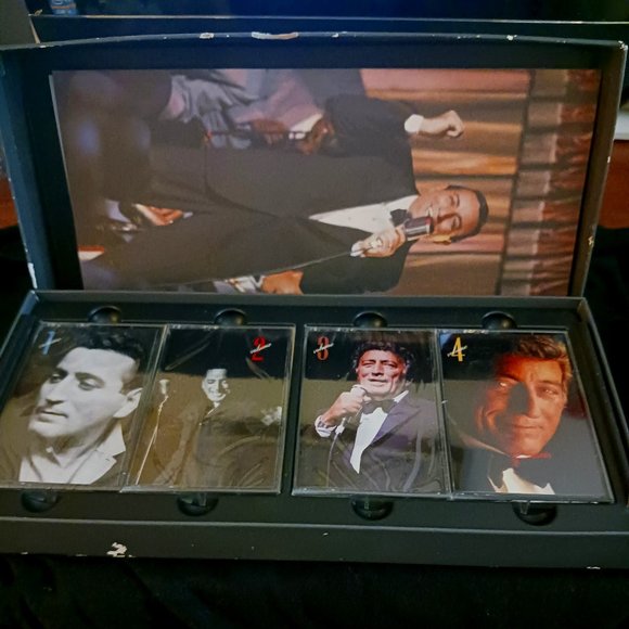Forty Years The Artistry of Tony Bennett 4 Cassette Collection - Picture 1 of 9